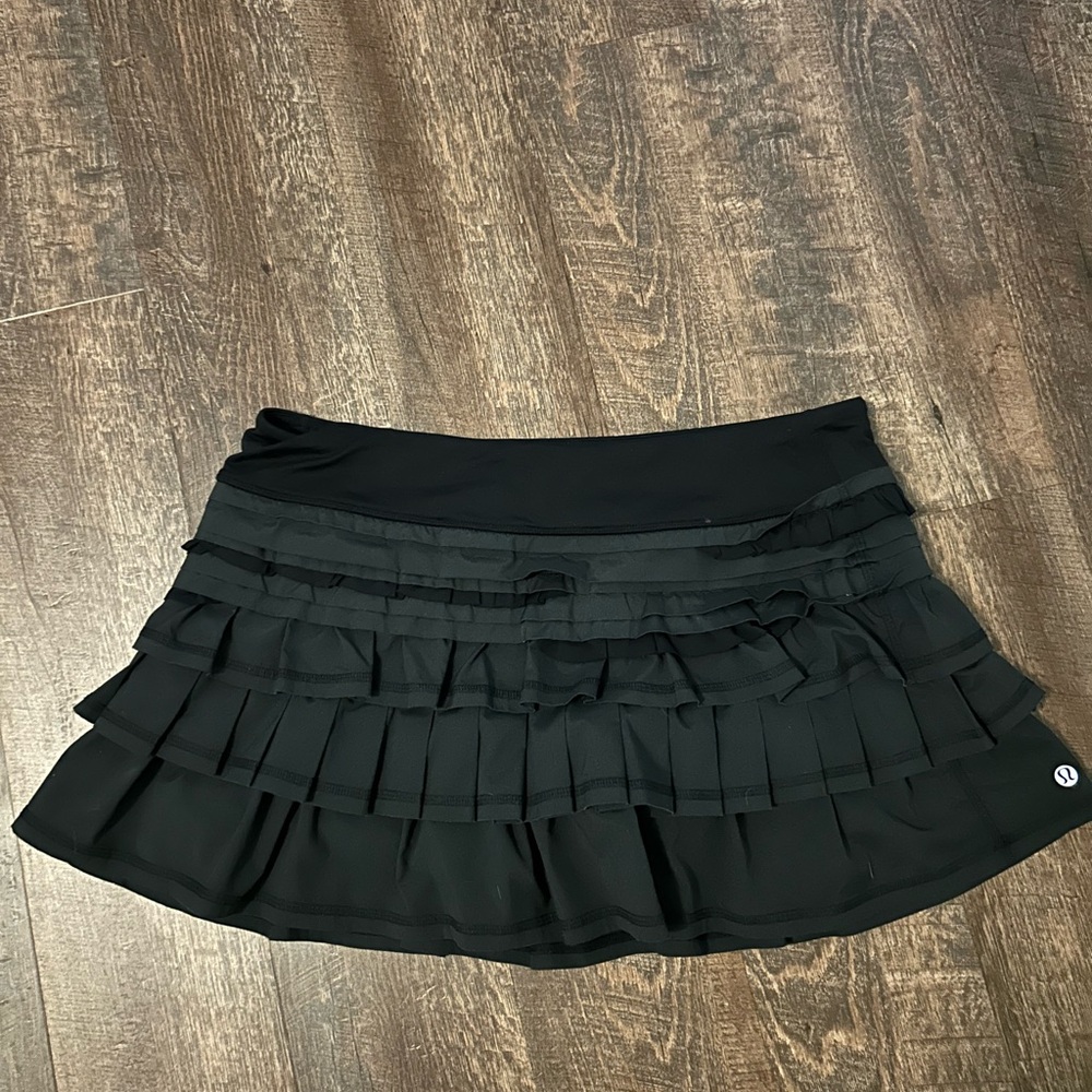 Lululemon Athletica Black Tiered Mini Skirt